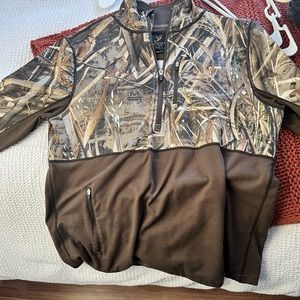 Camo hunting sweatshirt